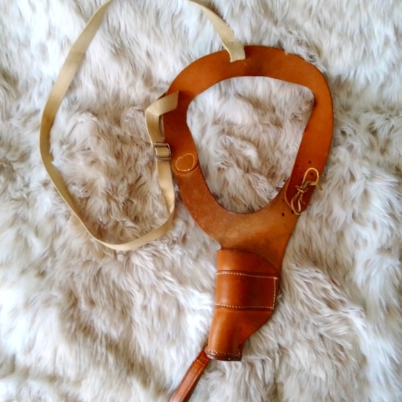 Brauer Brothers Other - Vintage Brauer Bro. MFG. Leather Shoulder Holster